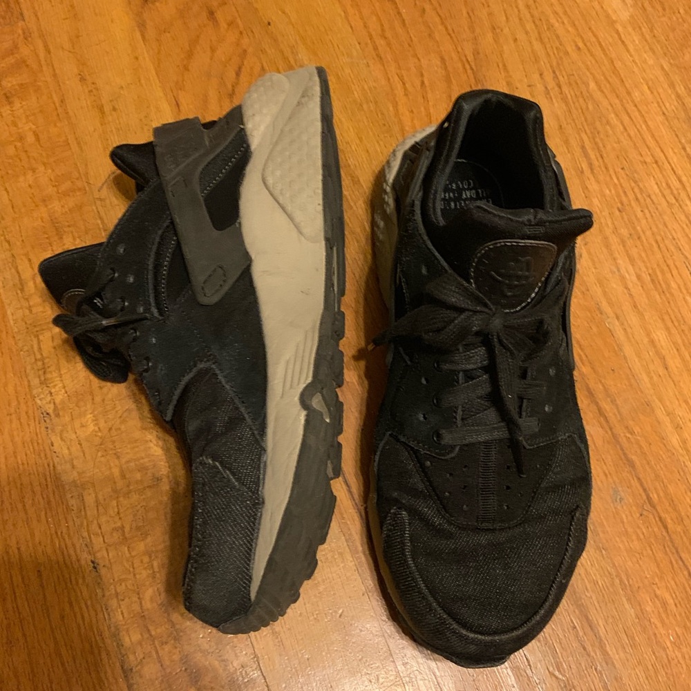 Nike huarache sneaker